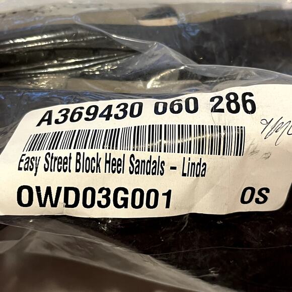 Easy Street Block Heel Sandals Linda Gray 9M - Picture 11 of 11